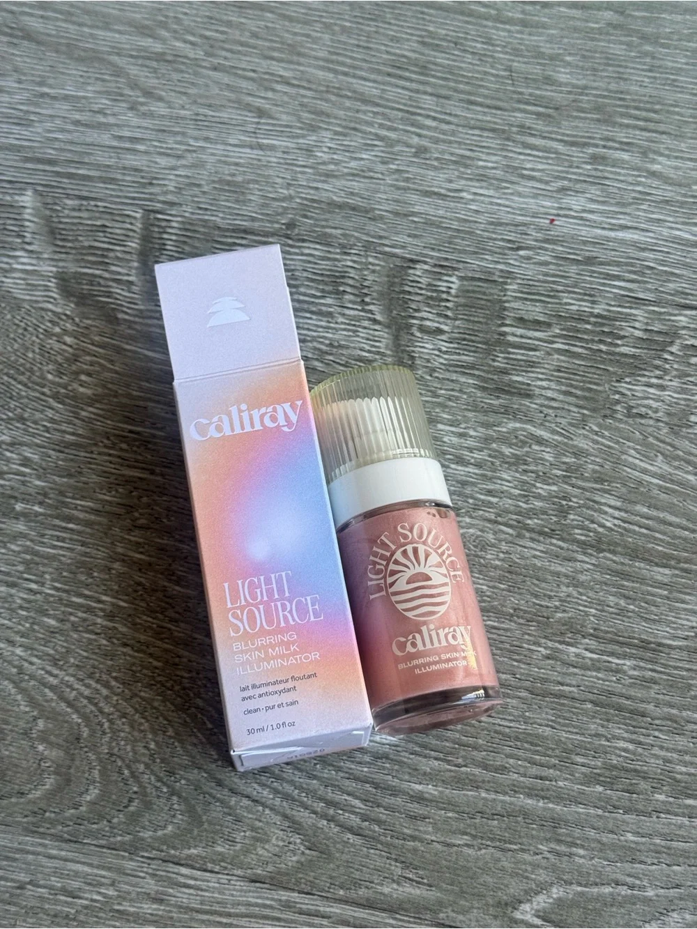 Caliray Light Source Blurring Skin Milk Illuminator